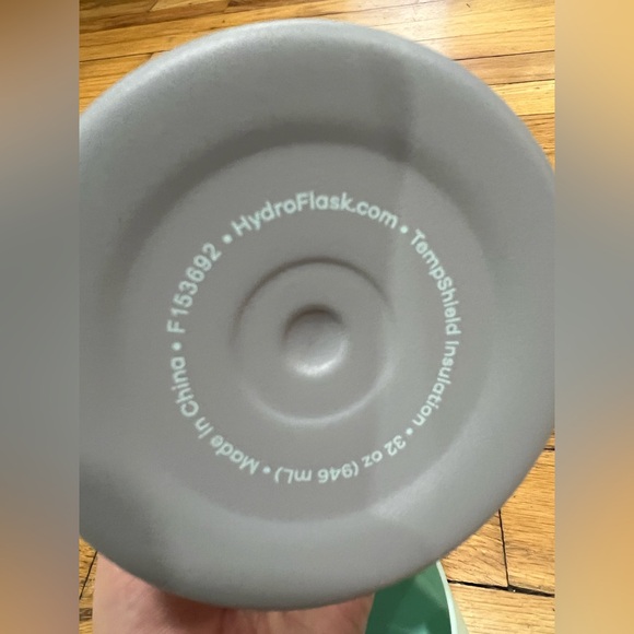 Hydro Flask Movement Series - Picture 7 of 8